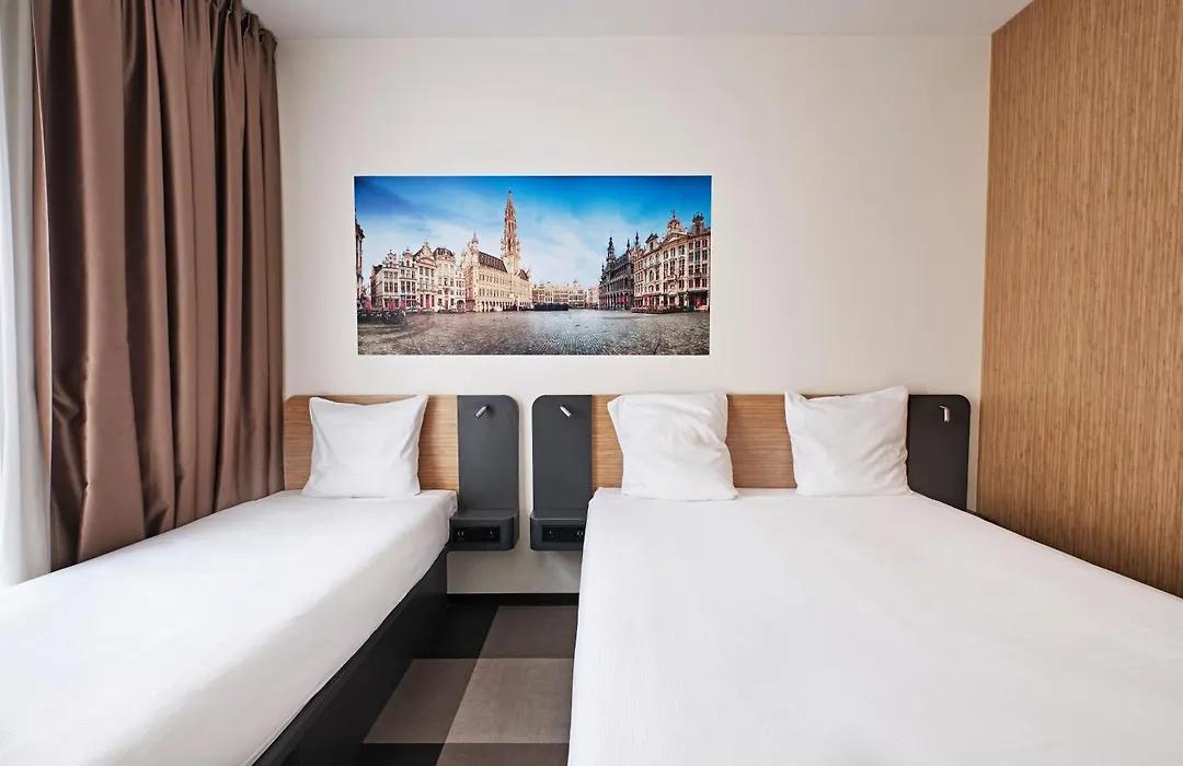 Easyhotel Brussels City Centre-1